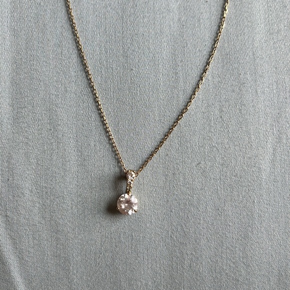 Swarovski solitaire pendent - Picture 2 of 4